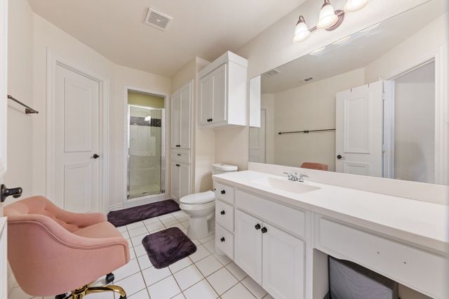 1202 Regents Park Court, Desoto, TX 75115