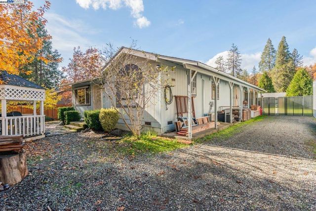 56 Horseshoe Ln., Weaverville, CA 96093