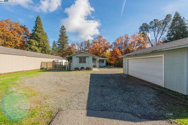 56 Horseshoe Ln., Weaverville, CA 96093