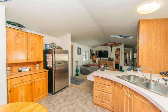 56 Horseshoe Ln., Weaverville, CA 96093