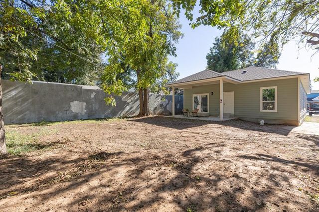 1951 NW 11th Street, Oklahoma City, OK 73106