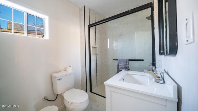 2209 W ADAMS Street, Phoenix, AZ 85009