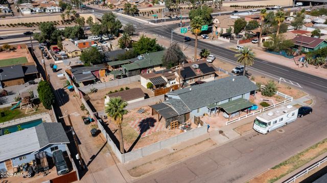 2209 W ADAMS Street, Phoenix, AZ 85009