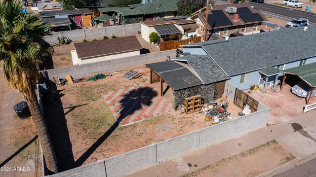 2209 W ADAMS Street, Phoenix, AZ 85009