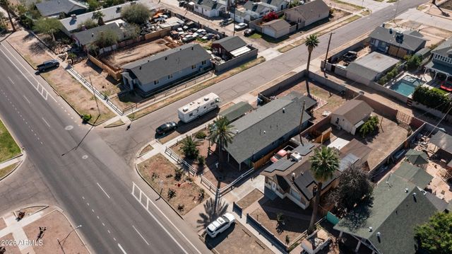 2209 W ADAMS Street, Phoenix, AZ 85009