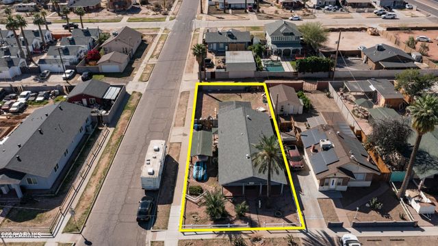 2209 W ADAMS Street, Phoenix, AZ 85009