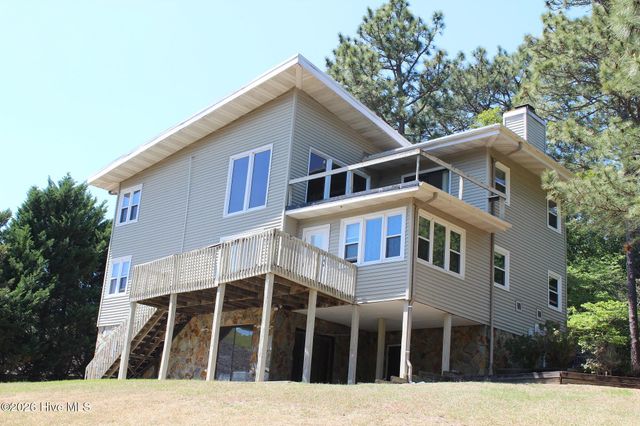 139 Pleasant View Lane, West End, NC 27376