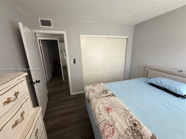 9390 W Flagler St 206C, Miami, FL 33174