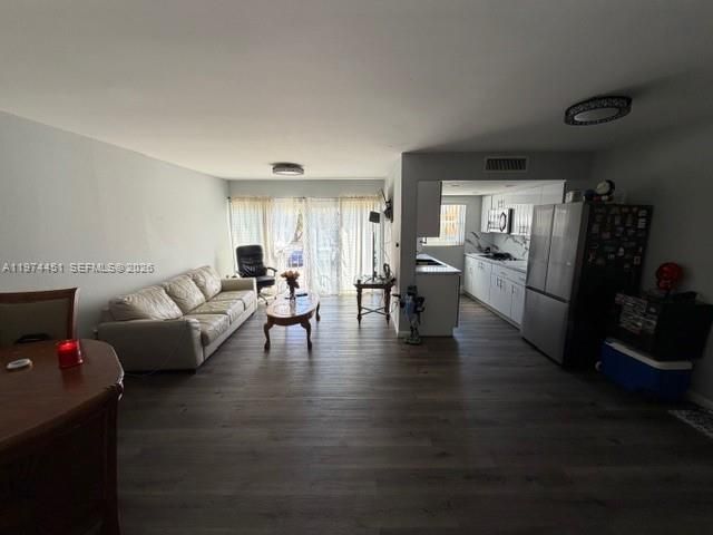 9390 W Flagler St 206C, Miami, FL 33174