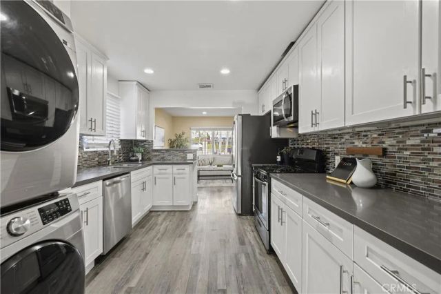 13573 Eldridge, Sylmar, CA 91342