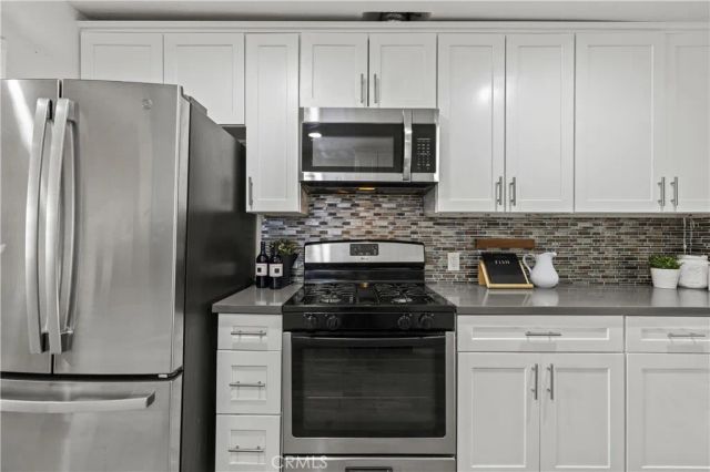 13573 Eldridge, Sylmar, CA 91342