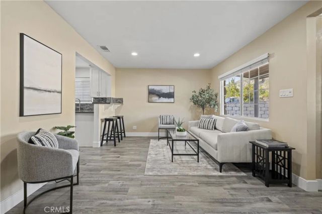 13573 Eldridge, Sylmar, CA 91342