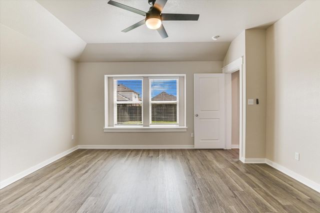 1304 Salt Lick DR, Georgetown, TX 78633