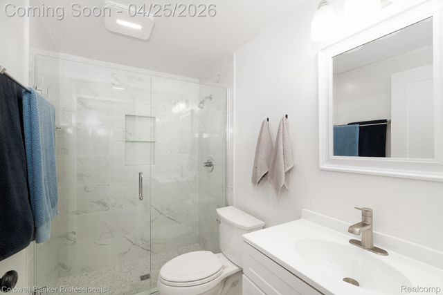 23540 Harvard Shore Drive, Clinton Charter Township, MI 48035