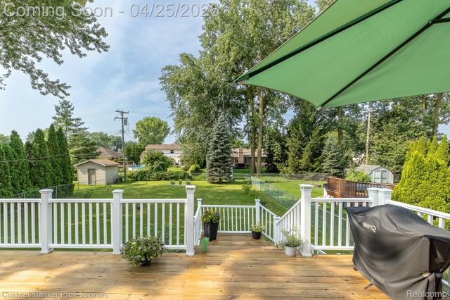 23540 Harvard Shore Drive, Clinton Charter Township, MI 48035