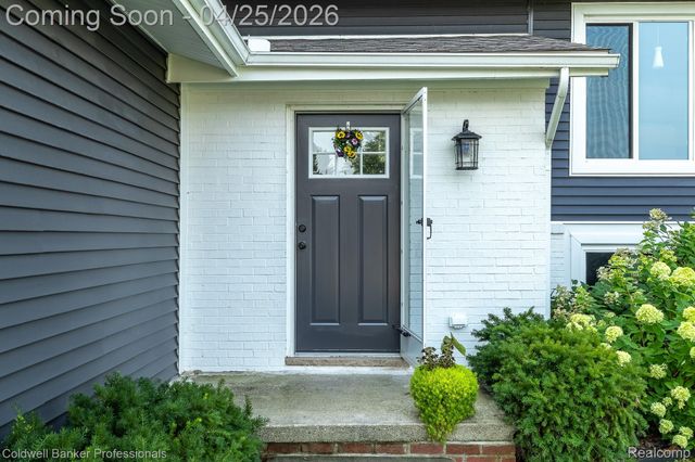 23540 Harvard Shore Drive, Clinton Charter Township, MI 48035