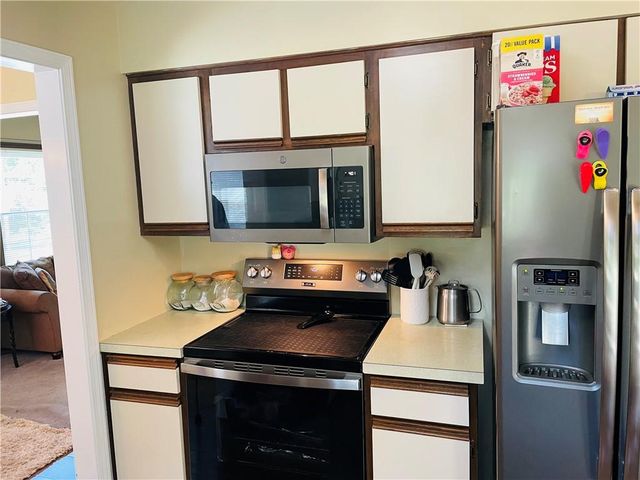 2500 Broadway Terrace, Leavenworth, KS 66048