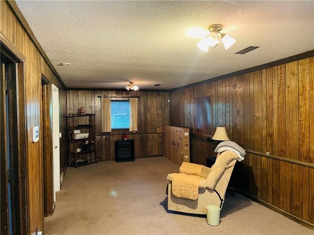 2500 Broadway Terrace, Leavenworth, KS 66048