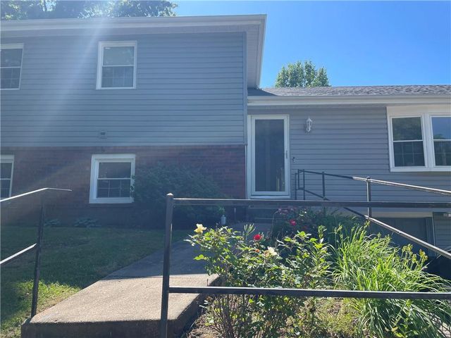 2500 Broadway Terrace, Leavenworth, KS 66048