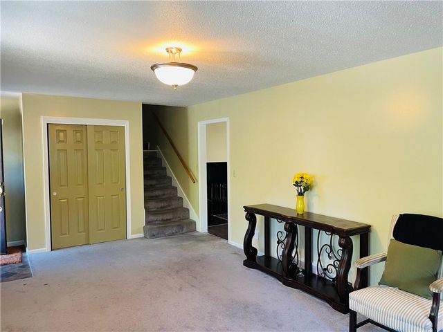 2500 Broadway Terrace, Leavenworth, KS 66048