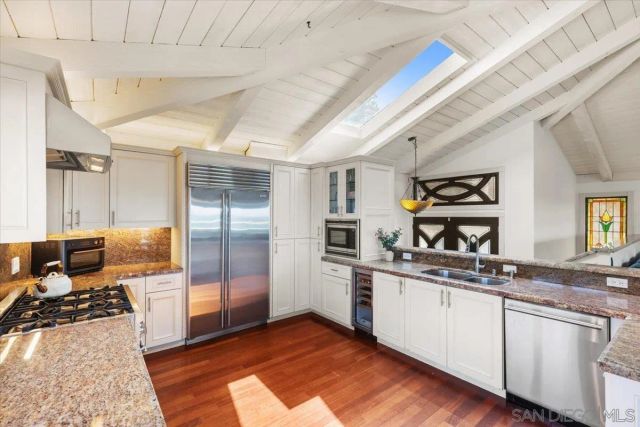 1141 Luneta Drive, Del Mar, CA 92014