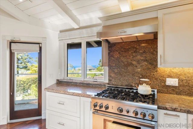 1141 Luneta Drive, Del Mar, CA 92014