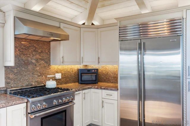 1141 Luneta Drive, Del Mar, CA 92014