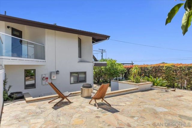 1141 Luneta Drive, Del Mar, CA 92014