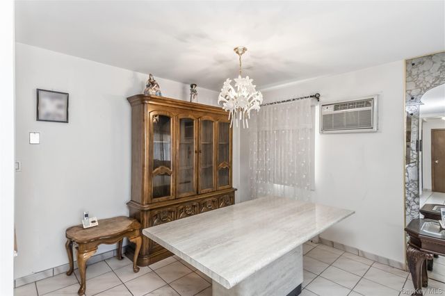 151-80 17th Road, Whitestone, NY 11357