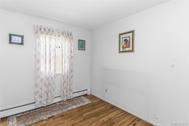 151-80 17th Road, Whitestone, NY 11357