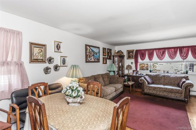 151-80 17th Road, Whitestone, NY 11357