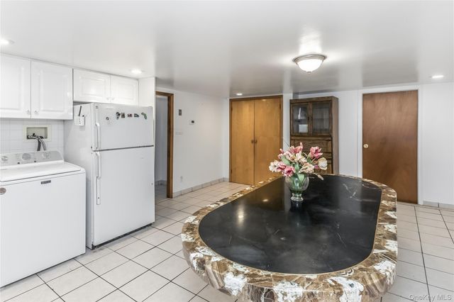 151-80 17th Road, Whitestone, NY 11357