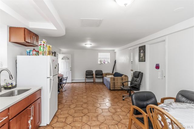 151-80 17th Road, Whitestone, NY 11357
