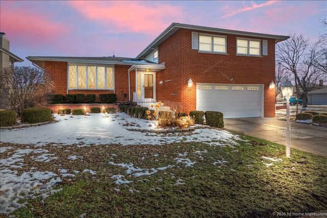 10441 Long Avenue, Oak Lawn, IL 60453