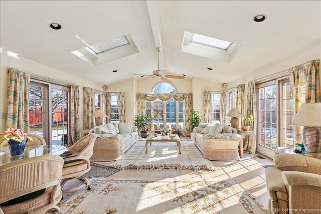 10441 Long Avenue, Oak Lawn, IL 60453