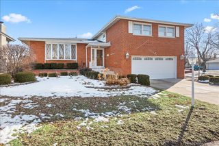 10441 Long Avenue, Oak Lawn, IL 60453