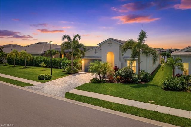 8980 Mustique LN, Naples, FL 34114