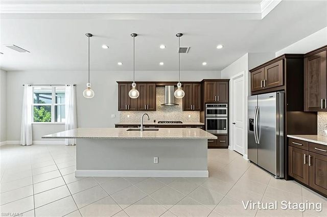 8980 Mustique LN, Naples, FL 34114