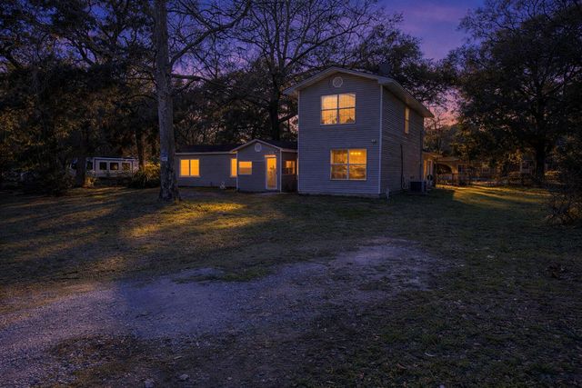 1544 Cedar Street, Niceville, FL 32578