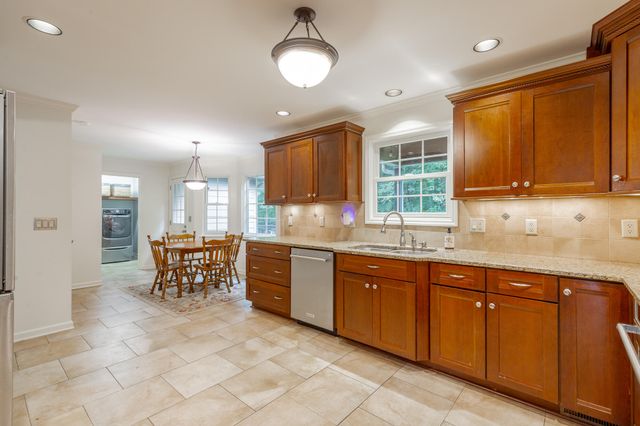 2506 Arbor Mist Trail, Hixson, TN 37343