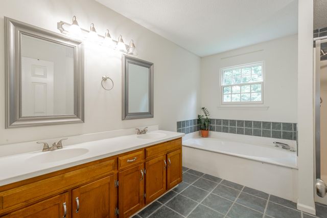 2506 Arbor Mist Trail, Hixson, TN 37343