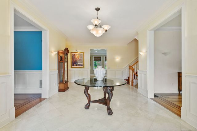 2 Longwood Drive, Redding, CT 06896