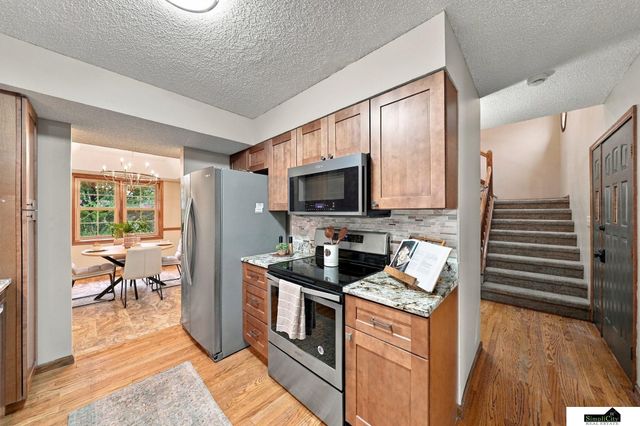 3749 S 78th Street, Lincoln, NE 68506