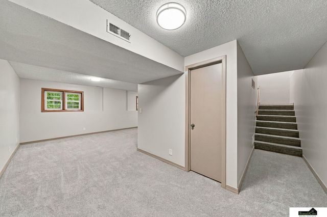 3749 S 78th Street, Lincoln, NE 68506
