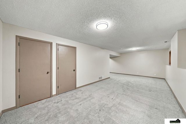 3749 S 78th Street, Lincoln, NE 68506