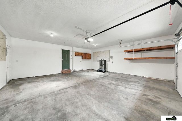 3749 S 78th Street, Lincoln, NE 68506