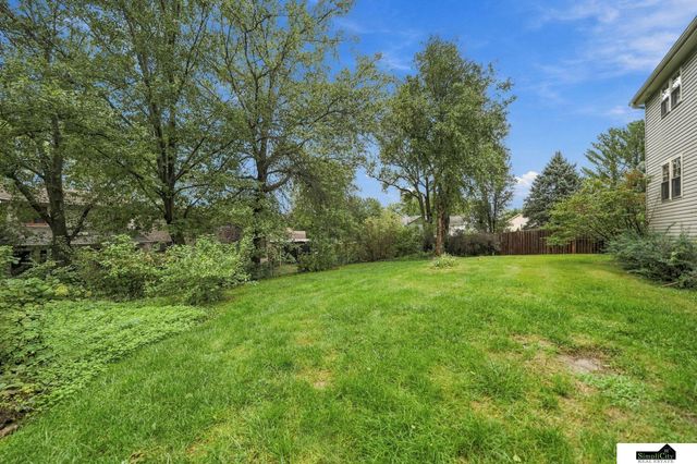 3749 S 78th Street, Lincoln, NE 68506