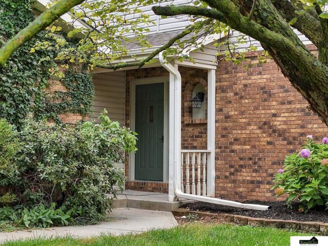 3749 S 78th Street, Lincoln, NE 68506