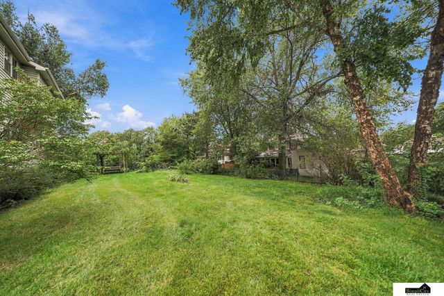 3749 S 78th Street, Lincoln, NE 68506
