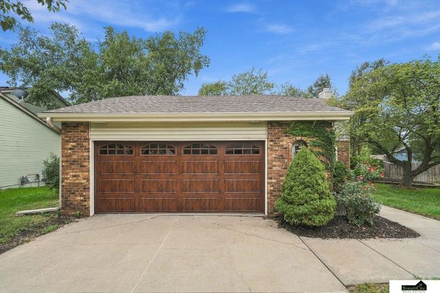 3749 S 78th Street, Lincoln, NE 68506